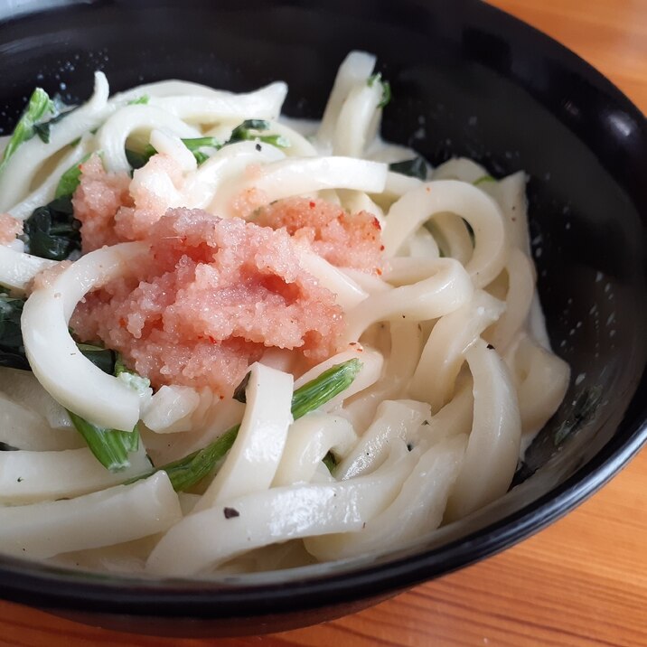 レンジで簡単！ほうれん草入りクリーム明太うどん！